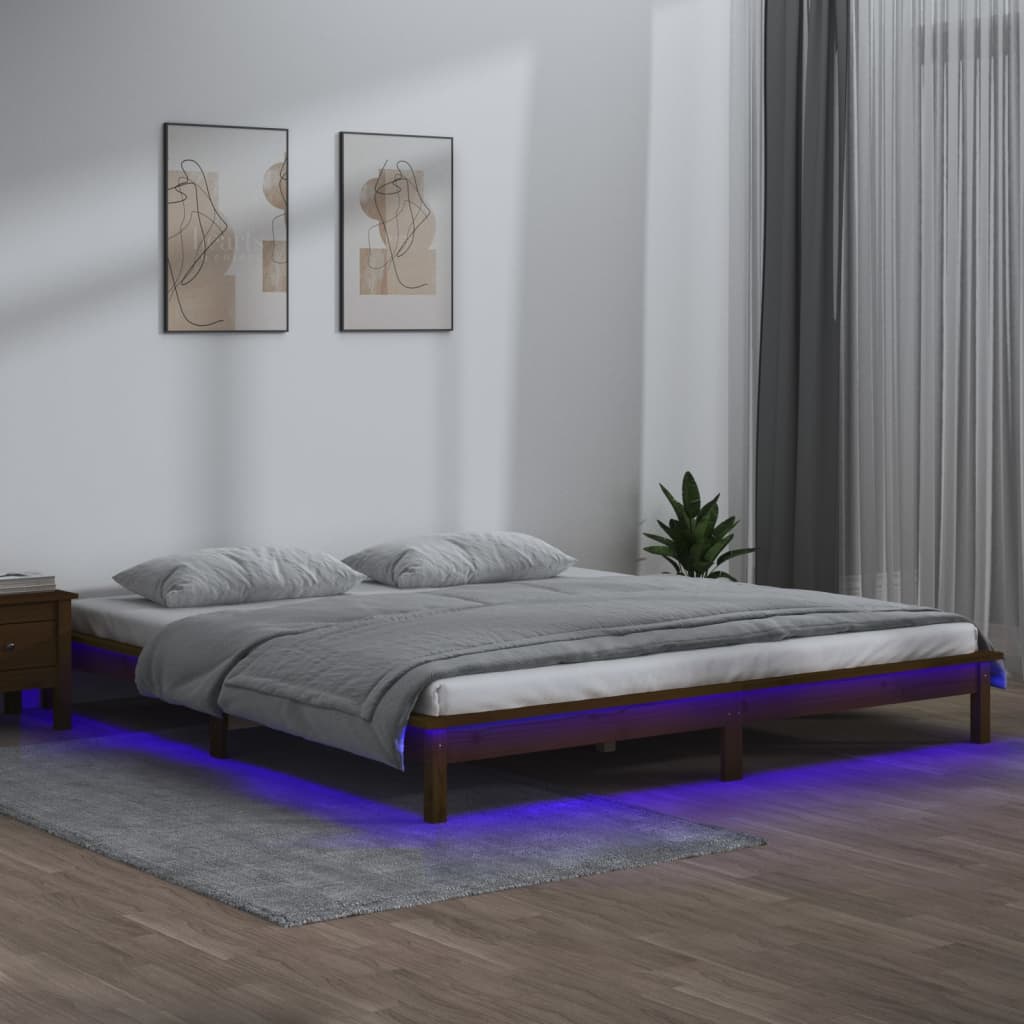 Sengeramme med LED honningbrun 140x200 cm heltre