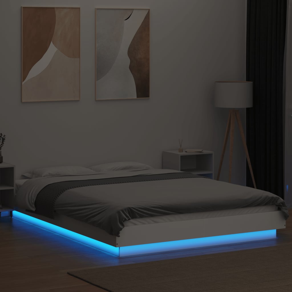 Sengeramme med LED-lys hvit 120x200 cm konstruert tre