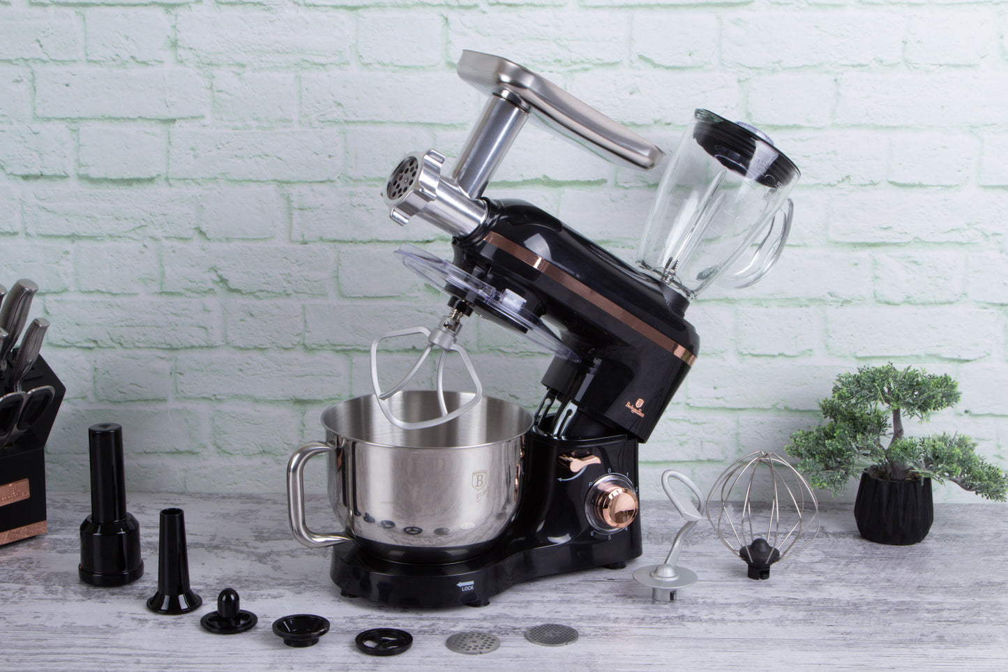 Kjøkkenmaskin Monaco med kjøttkvern og blender