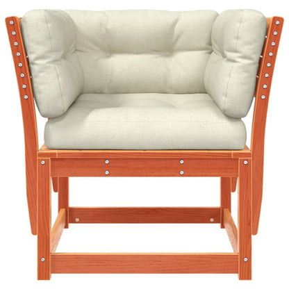 Hagesofa med armlener og puter voksbrun heltre furu