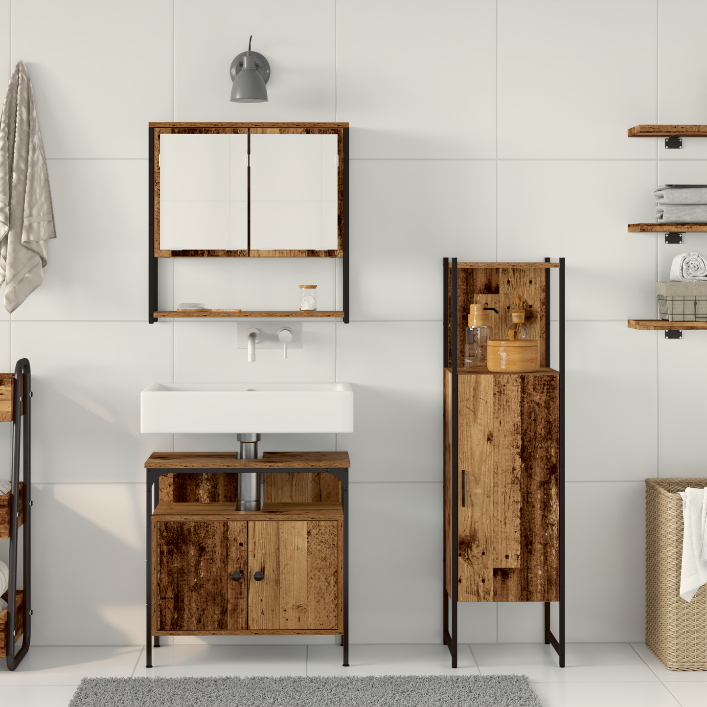 3-delt baderomsinnredningssett i gammelt tre