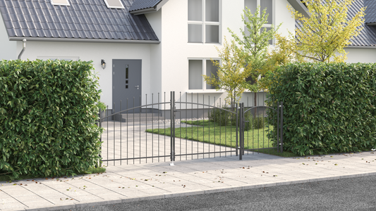 hageport med spydtopp grå 125x400 cm stål